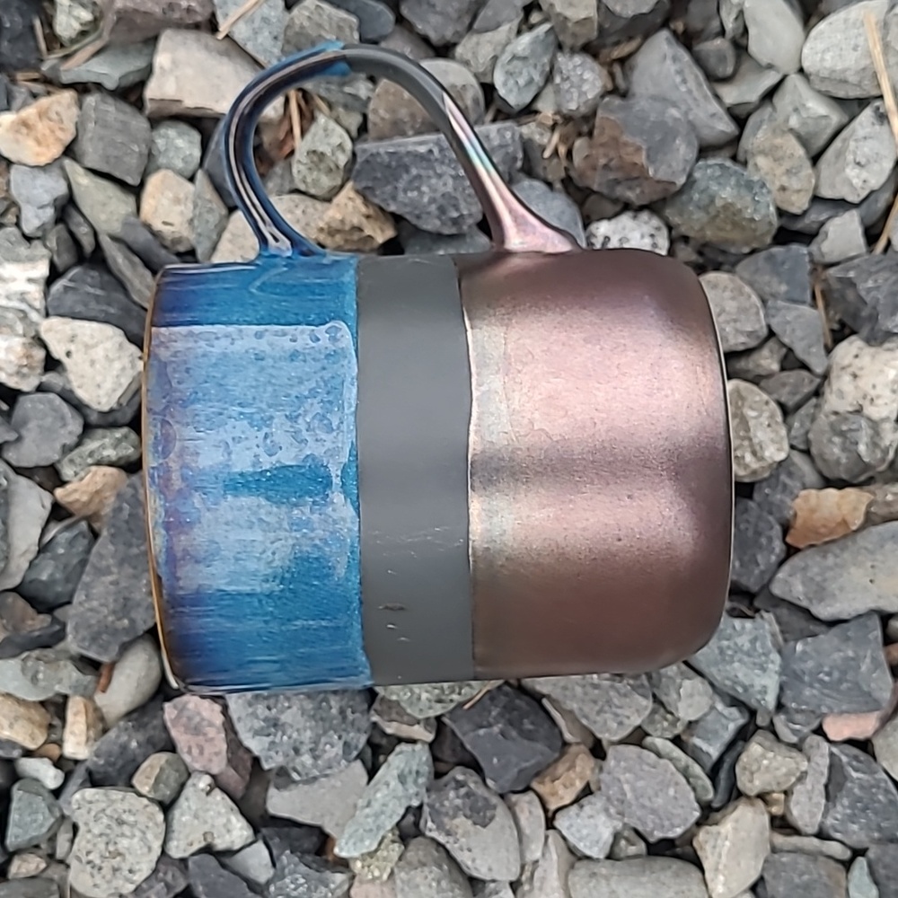 Like New La Rochelle Stoneware Iridescent Metallic art Mug